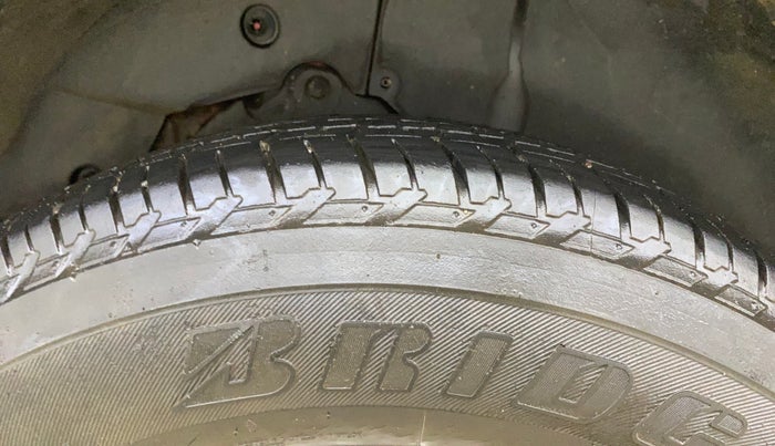 2019 Mahindra XUV500 W9 AT, Diesel, Automatic, 37,942 km, Right Rear Tyre Tread