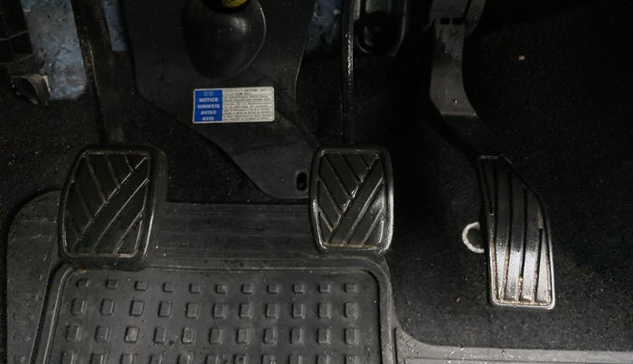 2017 Maruti Swift VXI, Petrol, Manual, 45,696 km, Pedals
