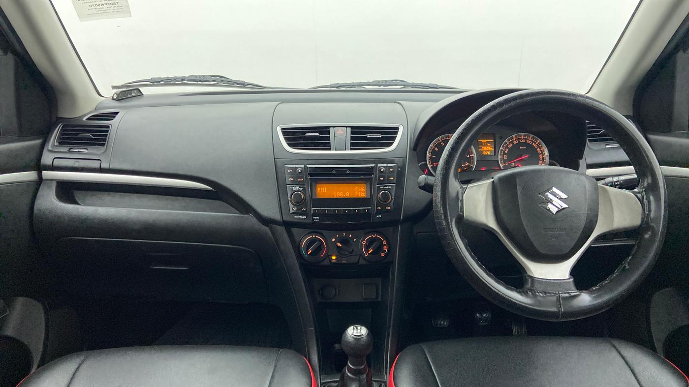 2017 Maruti Swift VXI, Petrol, Manual, 45,696 km, Dashboard