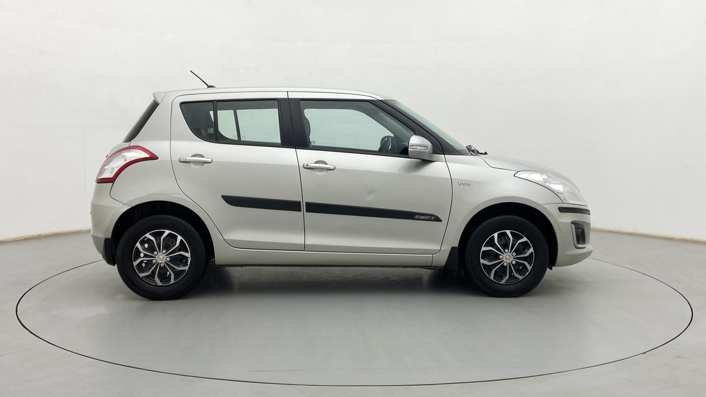 2017 Maruti Swift VXI, Petrol, Manual, 45,696 km, Right Side View
