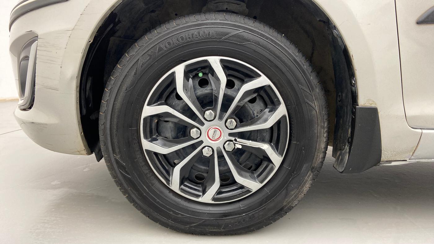 2017 Maruti Swift VXI, Petrol, Manual, 45,696 km, Left Front Wheel