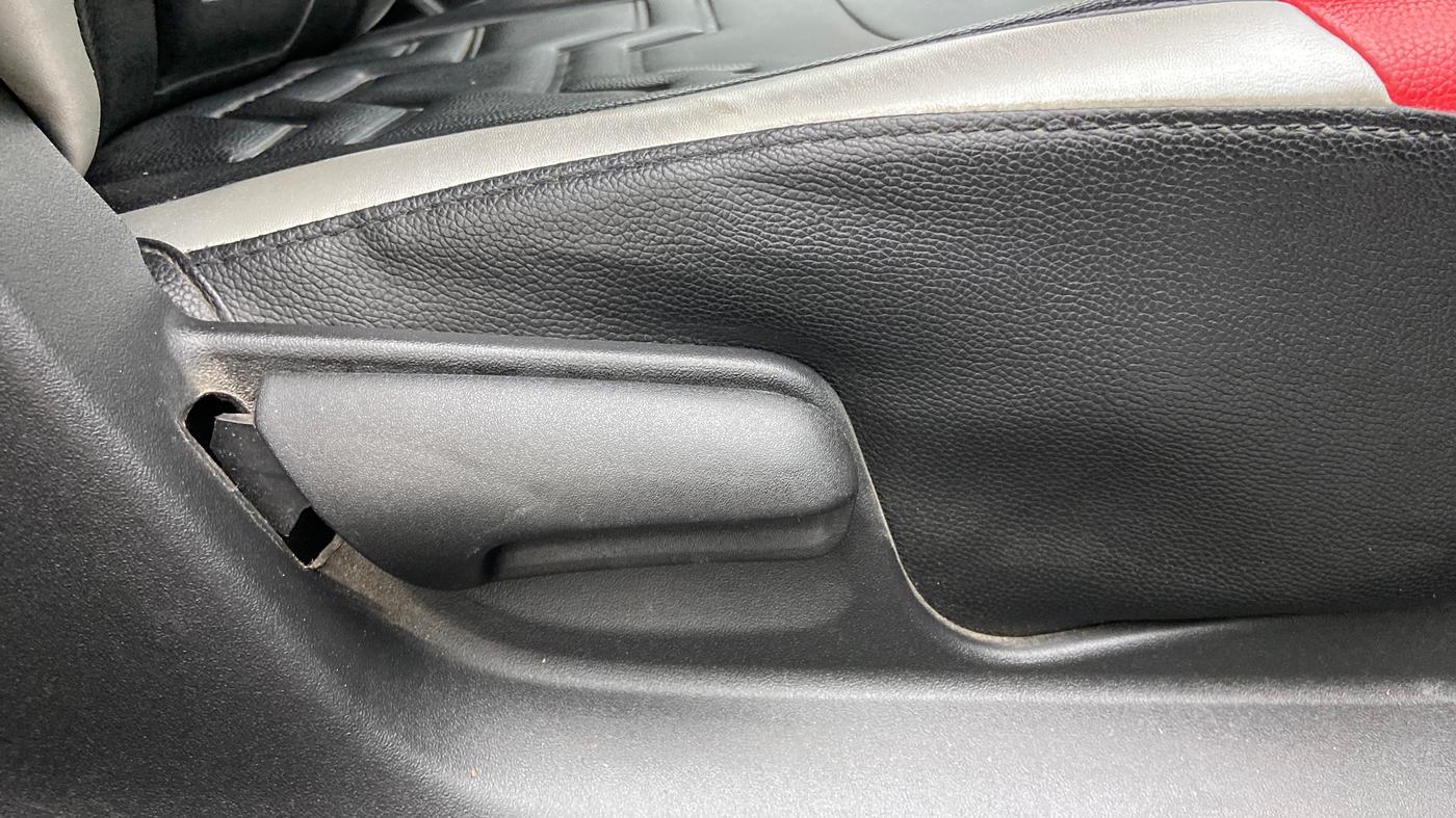 2017 Maruti Swift VXI, Petrol, Manual, 45,696 km, Driver Side Adjustment Panel