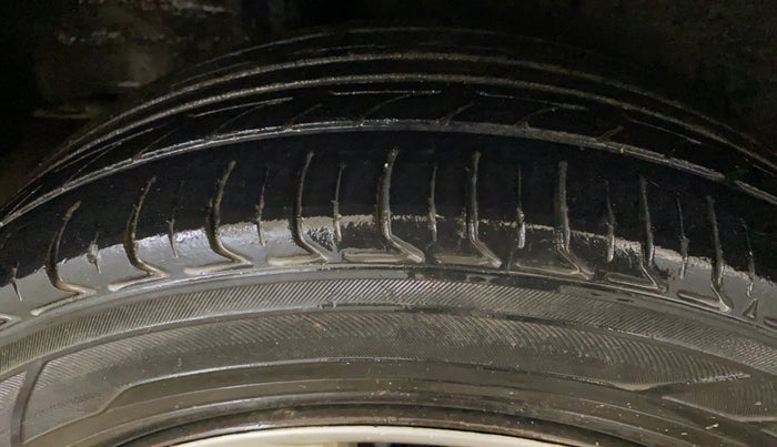 2016 Honda City 1.5L I-VTEC SV, CNG, Manual, 90,298 km, Right Rear Tyre Tread