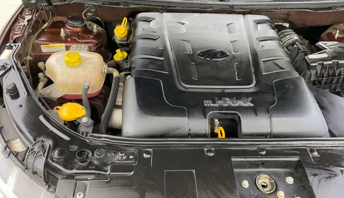 2018 Mahindra XUV500 W11 AT, Diesel, Automatic, 32,550 km, Engine View - Right