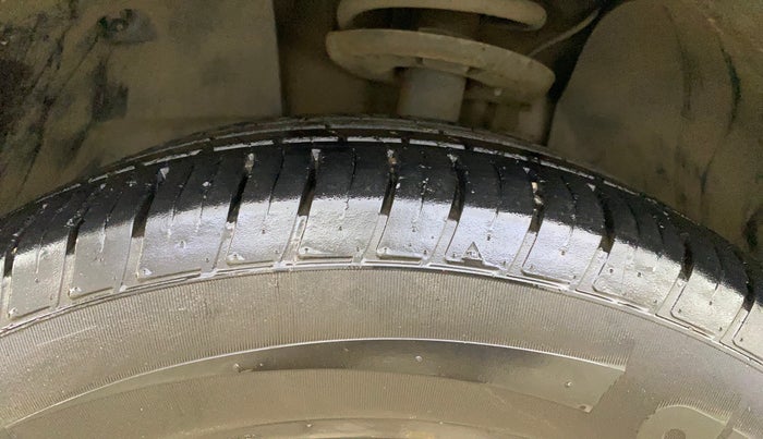 2018 Mahindra XUV500 W11 AT, Diesel, Automatic, 32,550 km, Left Front Tyre Tread