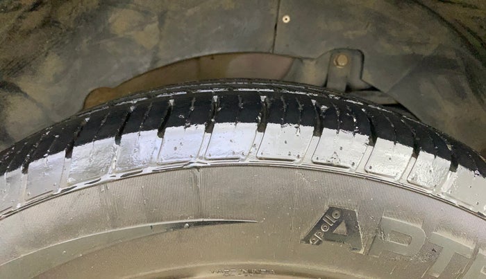 2018 Mahindra XUV500 W11 AT, Diesel, Automatic, 32,550 km, Left Rear Tyre Tread