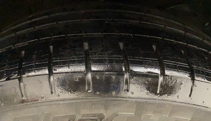 2018 Maruti Baleno ZETA PETROL 1.2, Petrol, Manual, 34,156 km, Right Front Tyre Tread