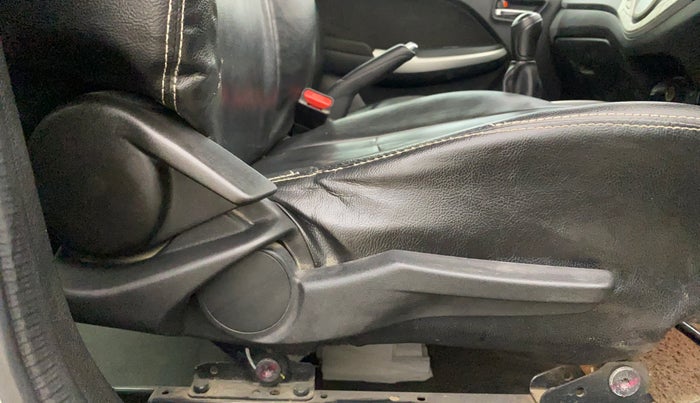 2015 Maruti Baleno ALPHA PETROL 1.2, CNG, Manual, 1,33,150 km, Driver Side Adjustment Panel