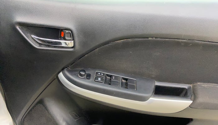 2015 Maruti Baleno ALPHA PETROL 1.2, CNG, Manual, 1,33,150 km, Driver Side Door Panels Control