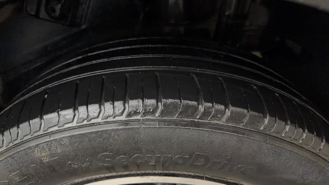 2018 Tata NEXON XZ PLUS PETROL, Petrol, Manual, 93,267 km, Left Rear Tyre Tread
