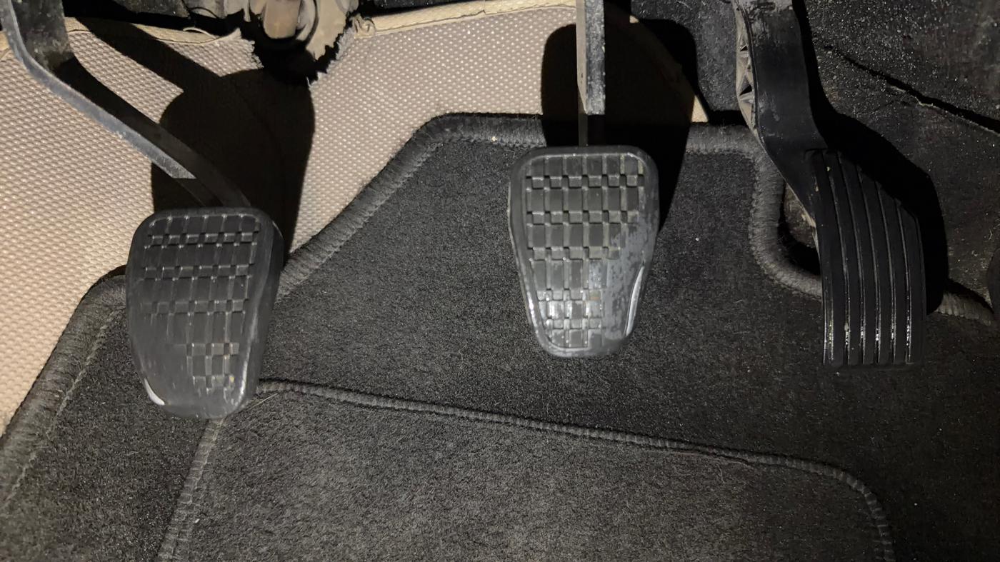 2018 Tata NEXON XZ PLUS PETROL, Petrol, Manual, 93,267 km, Pedals