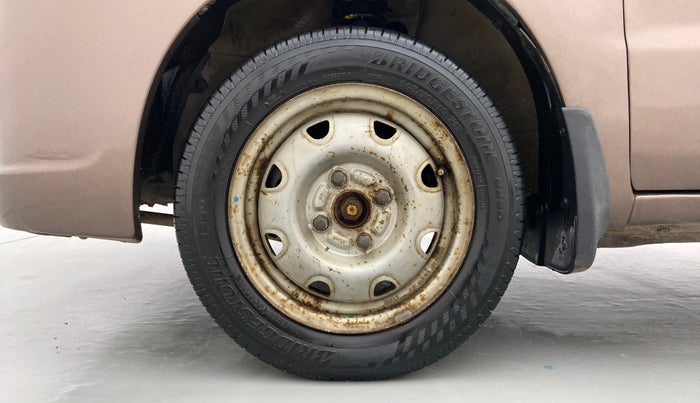 2010 Maruti Zen Estilo LXI, Petrol, Manual, 31,247 km, Left Front Wheel