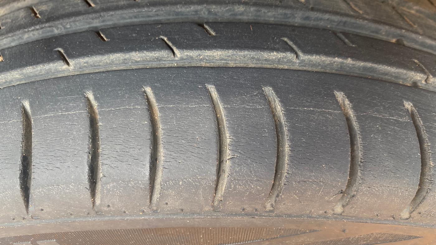 2016 Maruti Wagon R 1.0 VXI, Petrol, Manual, 63,740 km, Right Rear Tyre Tread