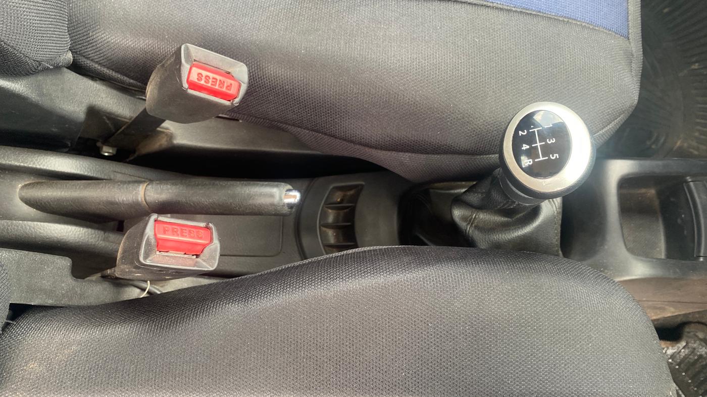 2016 Maruti Wagon R 1.0 VXI, Petrol, Manual, 63,740 km, Gear Lever