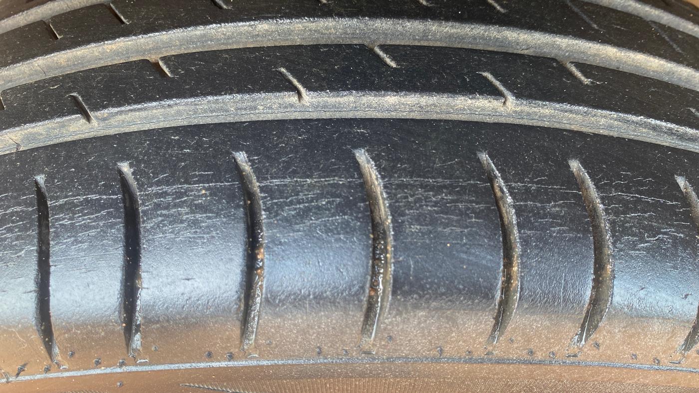 2016 Maruti Wagon R 1.0 VXI, Petrol, Manual, 63,740 km, Left Front Tyre Tread