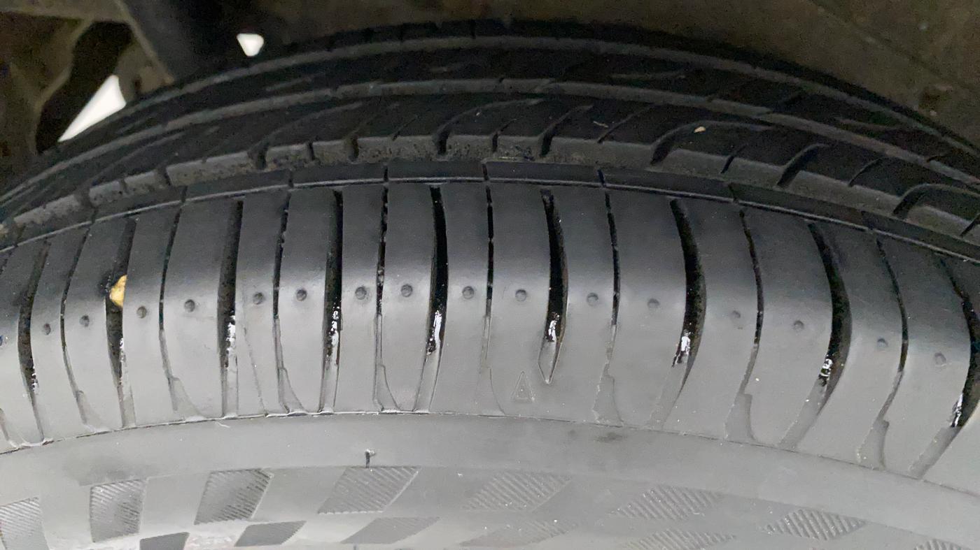 2012 Maruti Wagon R 1.0 VXI, Petrol, Manual, 1,15,662 km, Right Rear Tyre Tread
