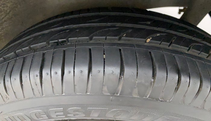 2012 Maruti Wagon R 1.0 VXI, Petrol, Manual, 1,15,662 km, Left Rear Tyre Tread