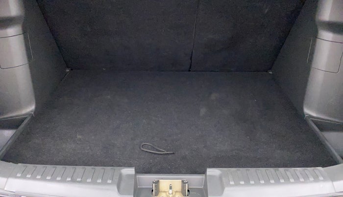 2016 Maruti Vitara Brezza ZDI, Diesel, Manual, 52,772 km, Boot Inside
