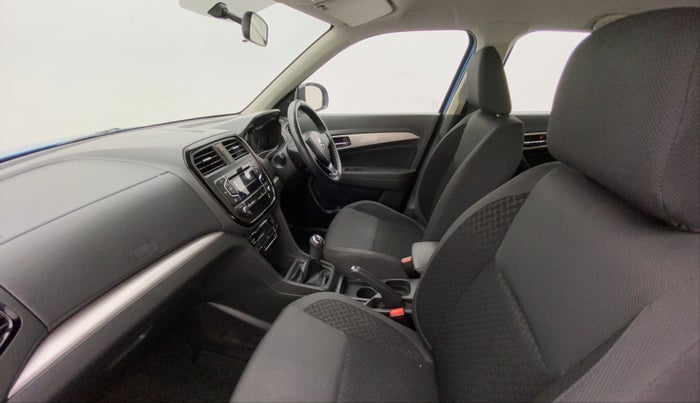 2016 Maruti Vitara Brezza ZDI, Diesel, Manual, 52,772 km, Right Side Front Door Cabin