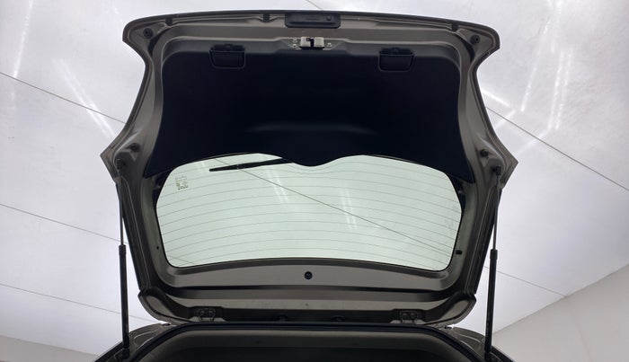 2018 Maruti Swift ZXI, Petrol, Manual, 36,509 km, Boot Door Open
