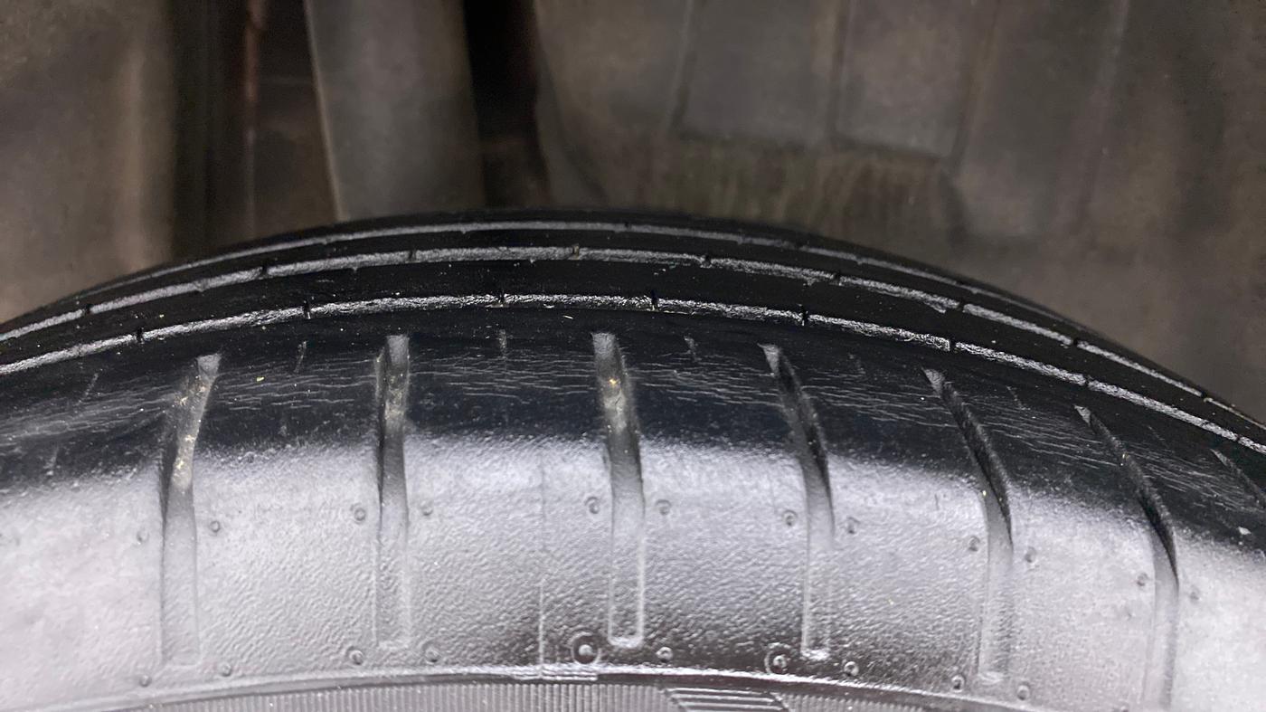 2018 Maruti Swift ZXI, Petrol, Manual, 36,509 km, Right Rear Tyre Tread