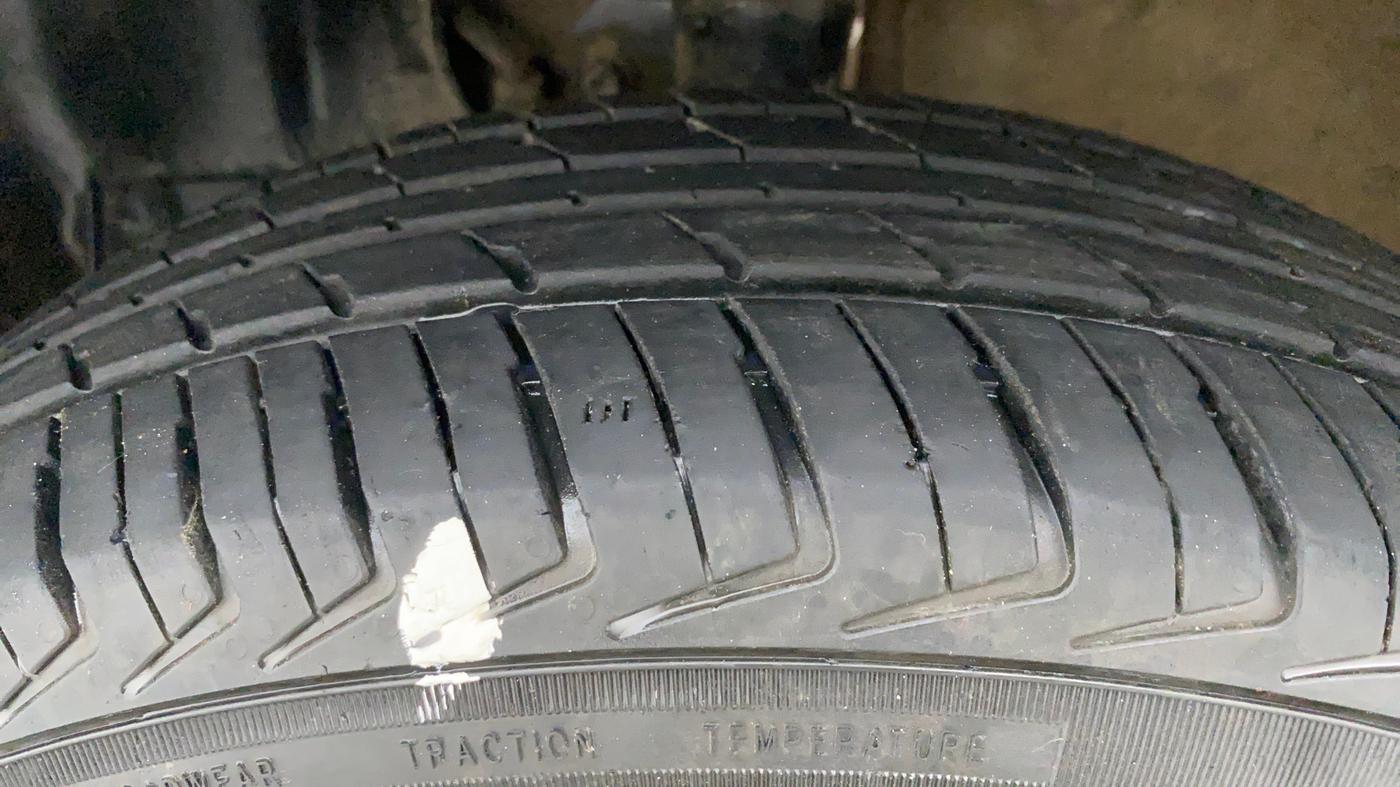 2021 Maruti New Wagon-R LXI CNG 1.0 L, CNG, Manual, 56,074 km, Left Front Tyre Tread