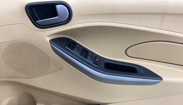2019 Ford Figo Aspire TREND PLUS 1.2 PETROL, Petrol, Manual, 81,518 km, Driver Side Door Panels Control