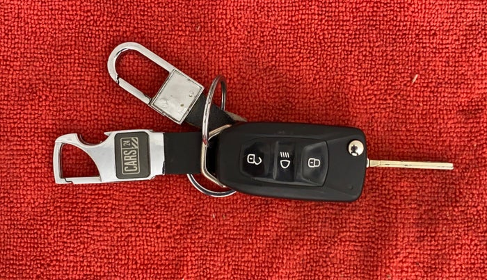 2020 Tata Tiago XT PETROL, Petrol, Manual, 11,744 km, Key Close Up