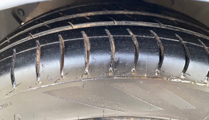 2016 Hyundai Grand i10 SPORTZ 1.2 KAPPA VTVT, Petrol, Manual, 96,930 km, Left Front Tyre Tread