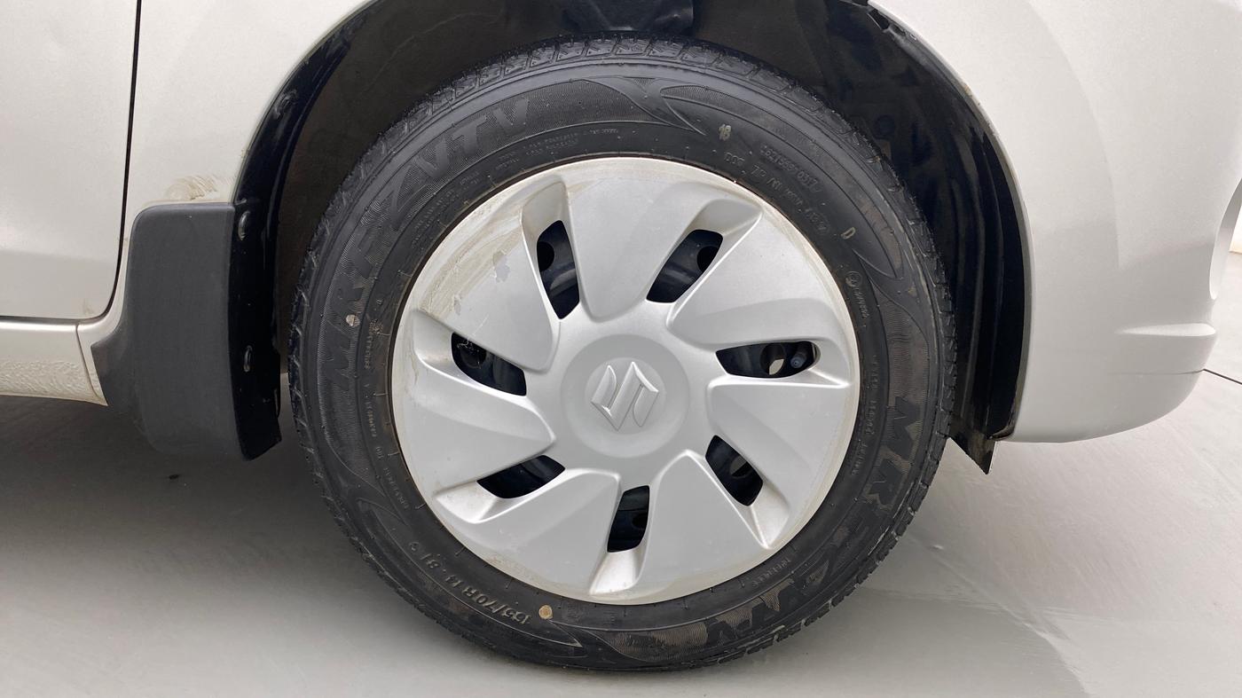 2017 Maruti Celerio VXI, Petrol, Manual, 21,287 km, Right Front Wheel