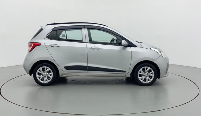 2017 Hyundai Grand i10 SPORTZ (O) 1.2 KAPPA VTVT, Petrol, Manual, 14,990 km, Right Side View