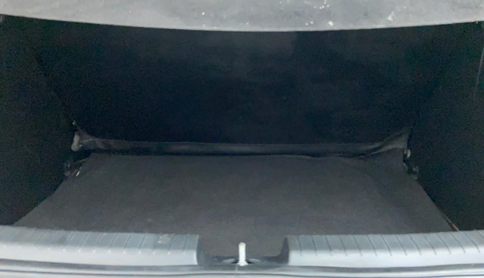 2016 Hyundai Elite i20 Sportz 1.2 VTVT MT, Petrol, Manual, 24,365 km, Boot Inside View