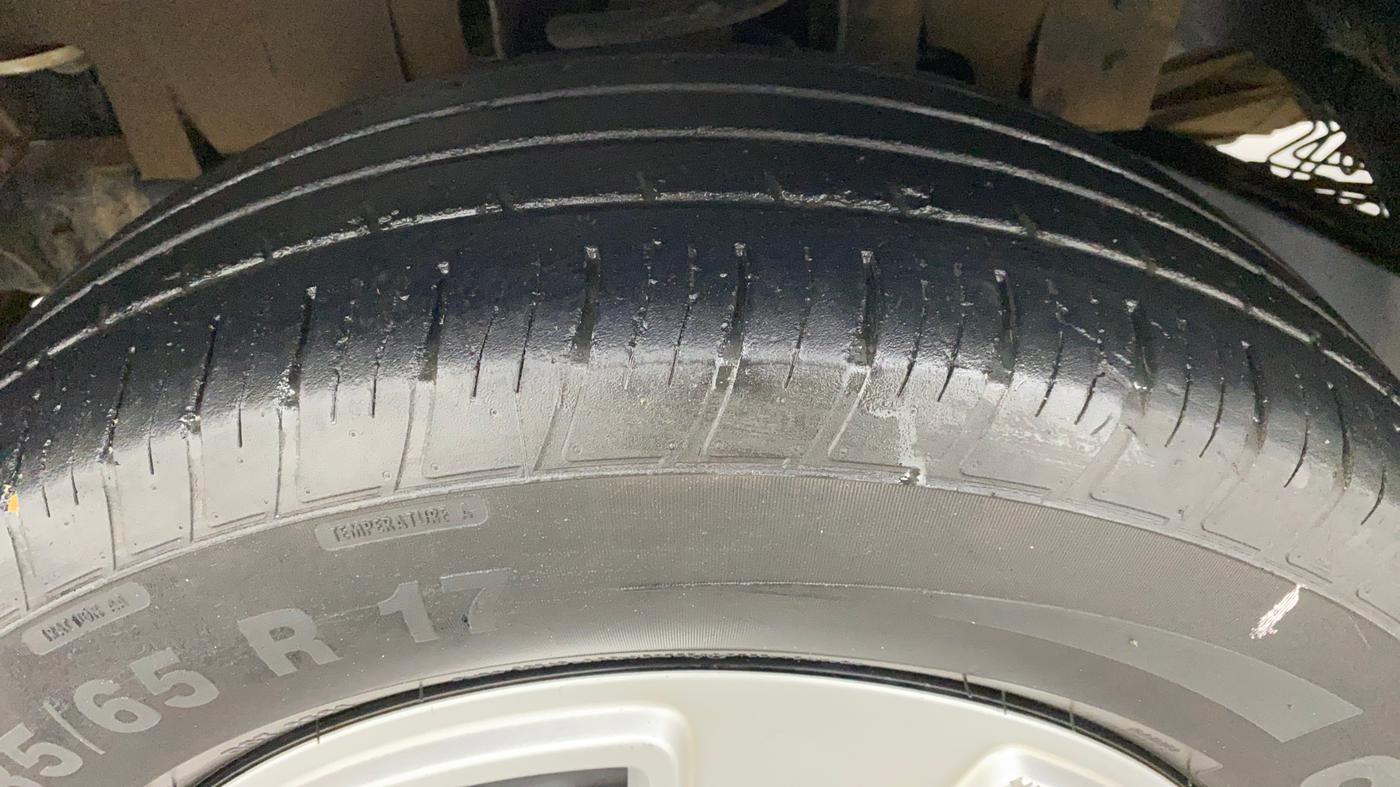 2018 Mahindra Scorpio S5 2WD, Diesel, Manual, 35,284 km, Left Front Tyre Tread