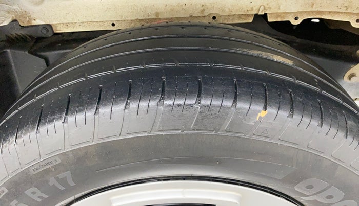 2018 Mahindra Scorpio S5 2WD, Diesel, Manual, 35,284 km, Left Rear Tyre Tread