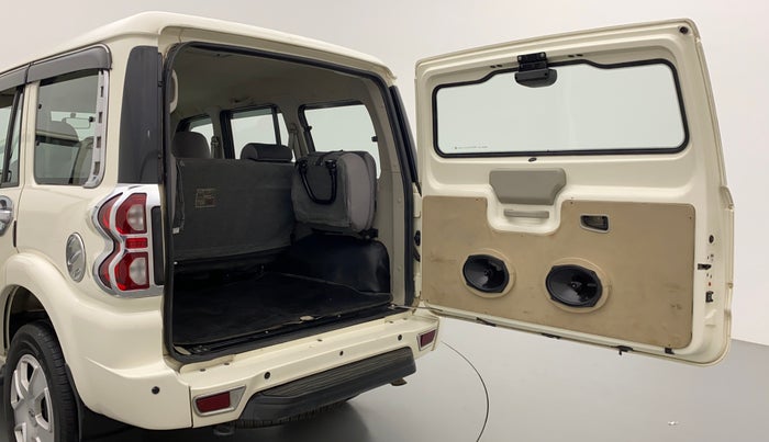 2018 Mahindra Scorpio S5 2WD, Diesel, Manual, 35,284 km, Boot Door Open