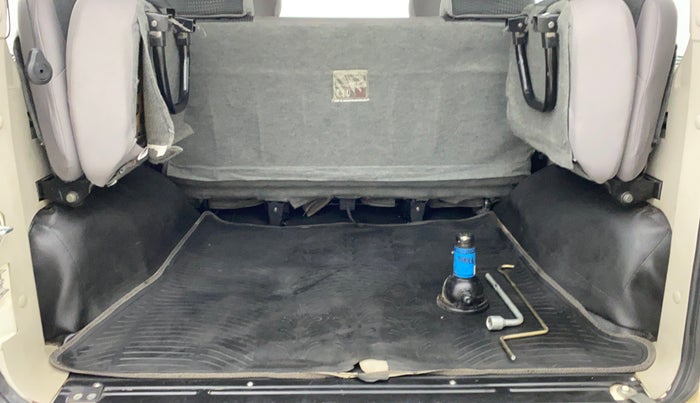 2018 Mahindra Scorpio S5 2WD, Diesel, Manual, 35,284 km, Boot Inside