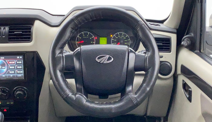 2018 Mahindra Scorpio S5 2WD, Diesel, Manual, 35,284 km, Steering Wheel Close Up