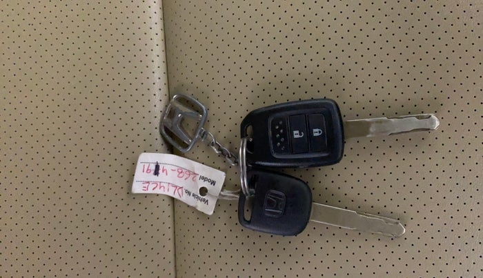 2019 Honda Amaze 1.2L I-VTEC S, Petrol, Manual, 43,026 km, Key Close Up