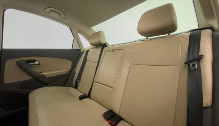 2016 Volkswagen Vento HIGHLINE PETROL, Petrol, Manual, 89,507 km, Right Side Rear Door Cabin