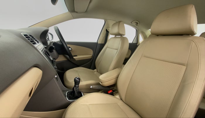 2016 Volkswagen Vento HIGHLINE PETROL, Petrol, Manual, 89,507 km, Right Side Front Door Cabin