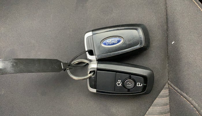 2018 Ford FREESTYLE TITANIUM PLUS 1.2 PETROL, Petrol, Manual, 67,168 km, Key Close Up