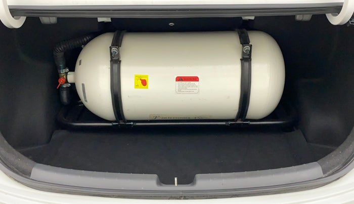 2022 Hyundai AURA S 1.2 CNG, CNG, Manual, 29,913 km, Boot Inside