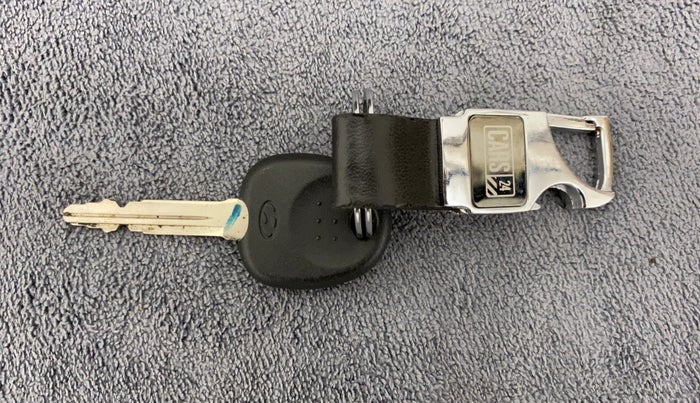 2022 Hyundai AURA S 1.2 CNG, CNG, Manual, 29,913 km, Key Close Up