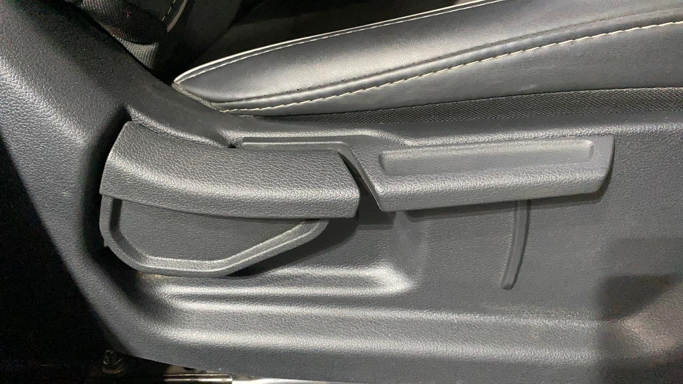2024 Hyundai EXTER SX (O) CONNECT, Petrol, Manual, 13,411 km, Driver Side Adjustment Panel