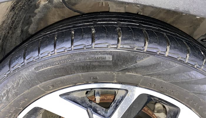 2024 KIA SELTOS  GTX Plus 1.5 Turbo Petrol DCT, Petrol, Automatic, 37,032 km, Right Front Tyre Tread
