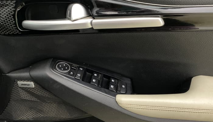 2024 KIA SELTOS  GTX Plus 1.5 Turbo Petrol DCT, Petrol, Automatic, 37,032 km, Driver Side Door Panels Control