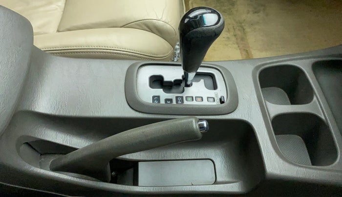 2013 Toyota Fortuner 3.0 AT 4X2, Diesel, Automatic, 82,426 km, Gear Lever
