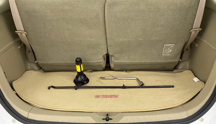 2013 Toyota Fortuner 3.0 AT 4X2, Diesel, Automatic, 82,426 km, Boot Inside