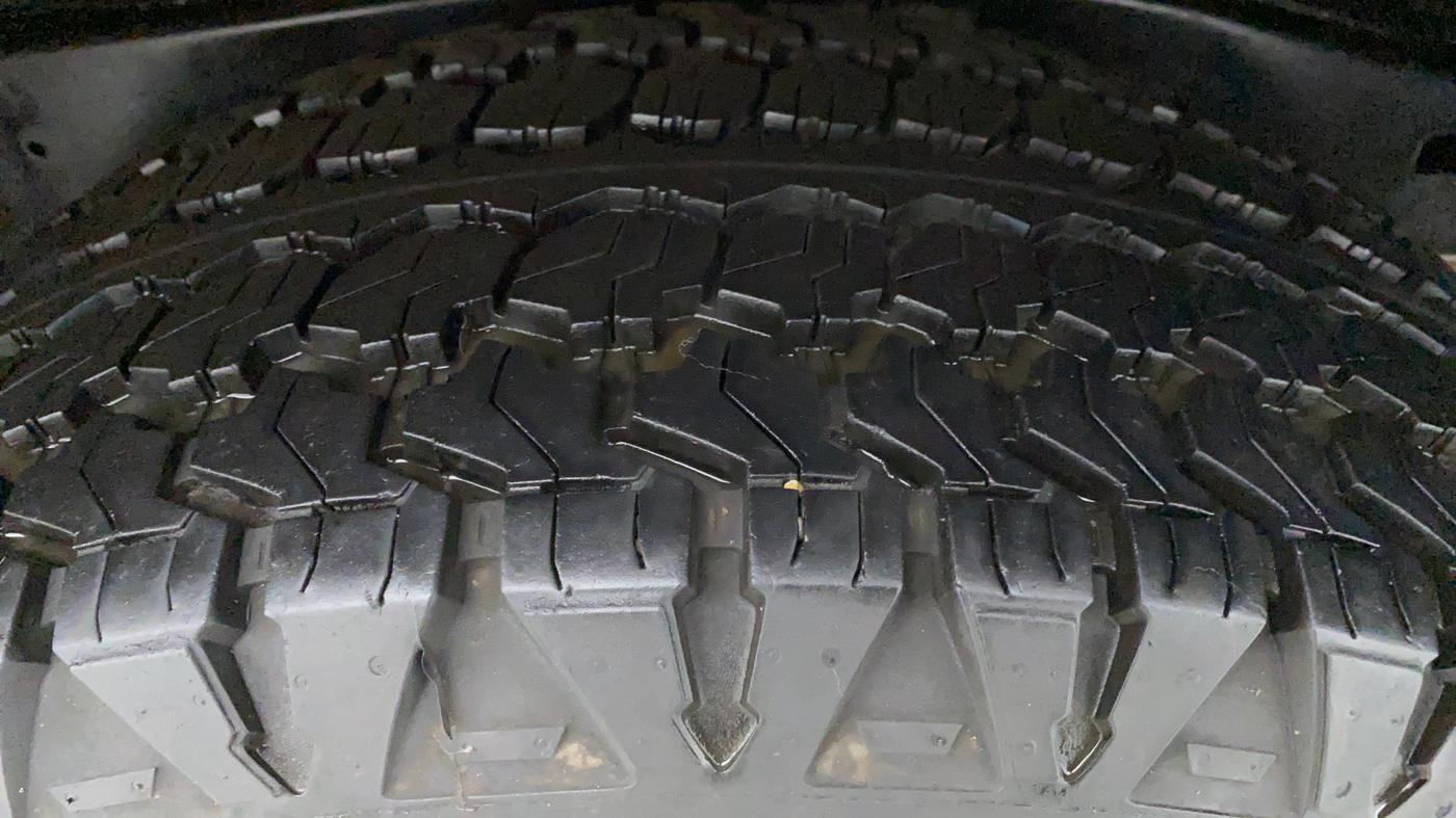 2013 Toyota Fortuner 3.0 AT 4X2, Diesel, Automatic, 82,426 km, Left Rear Tyre Tread