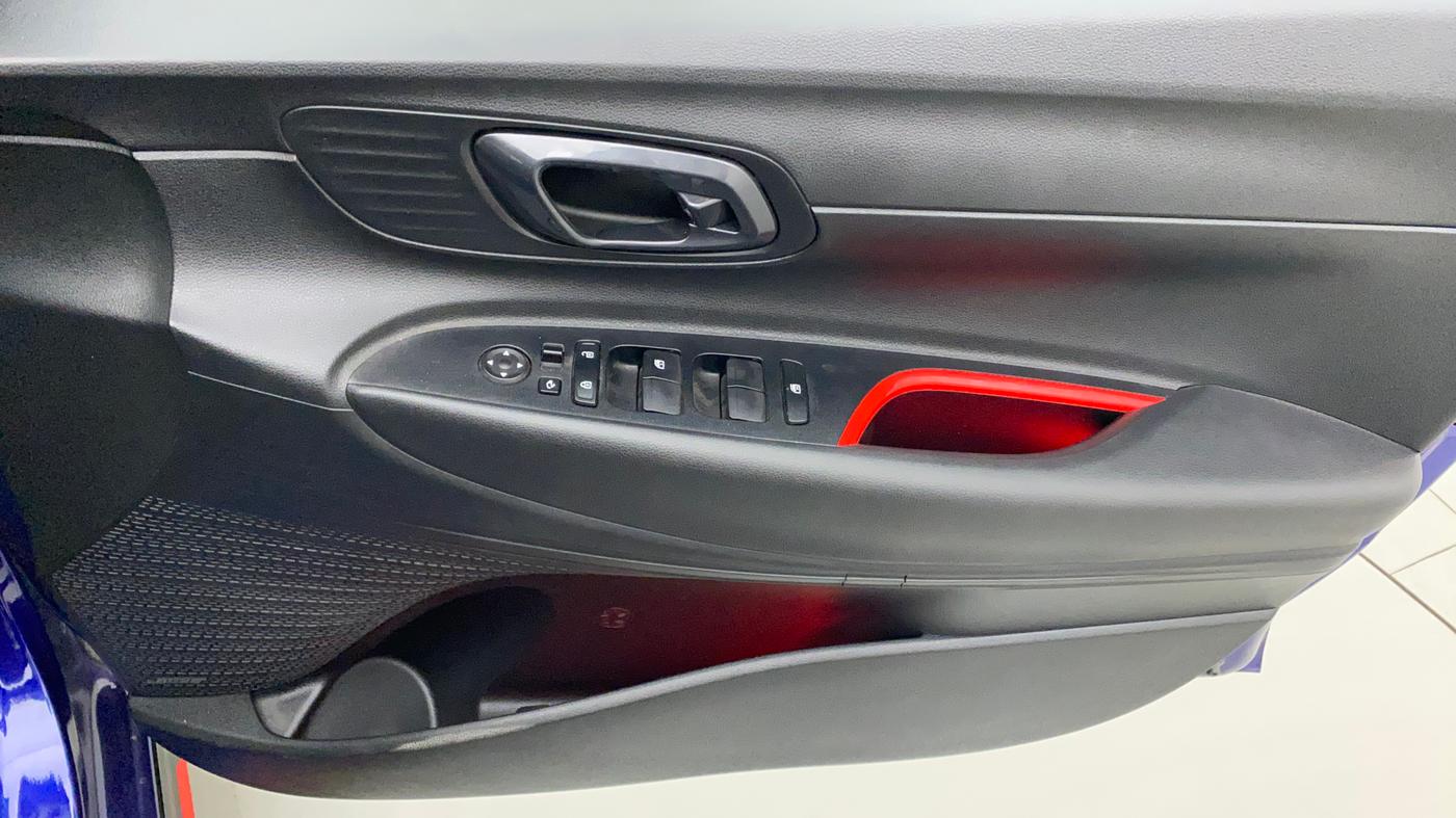 2022 Hyundai NEW I20 N LINE N8 1.0 TURBO GDI DCT DUAL TONE, Petrol, Automatic, 3,745 km, Driver Side Door Panels Control